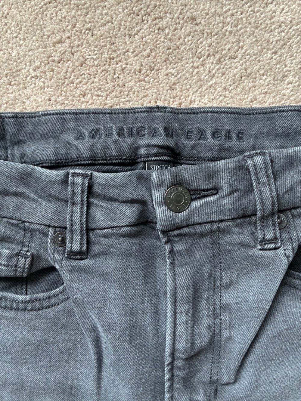 American Eagle Outfitters Black Curvy Mom Jean 6 Long - Picture 2 of 4